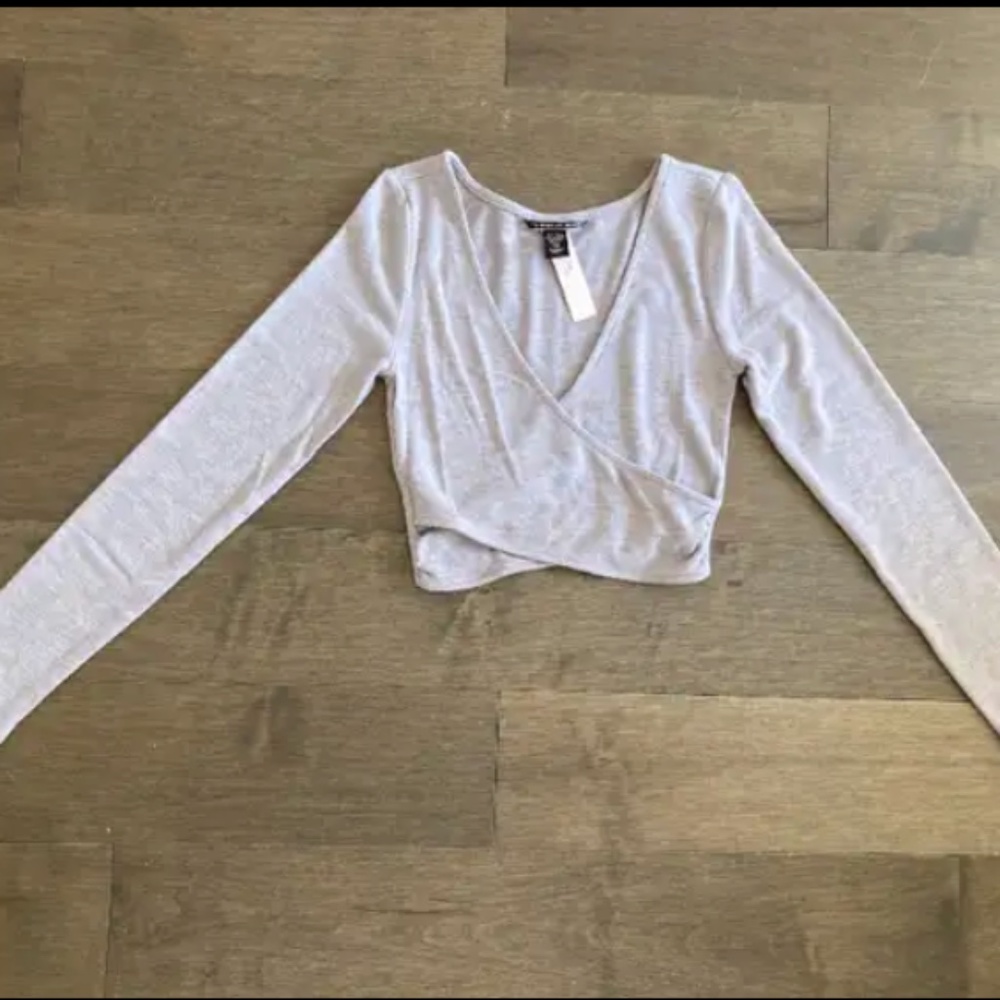 Victoria Secret - Cozy Long-Sleeve Wrap Crop Top (XS)